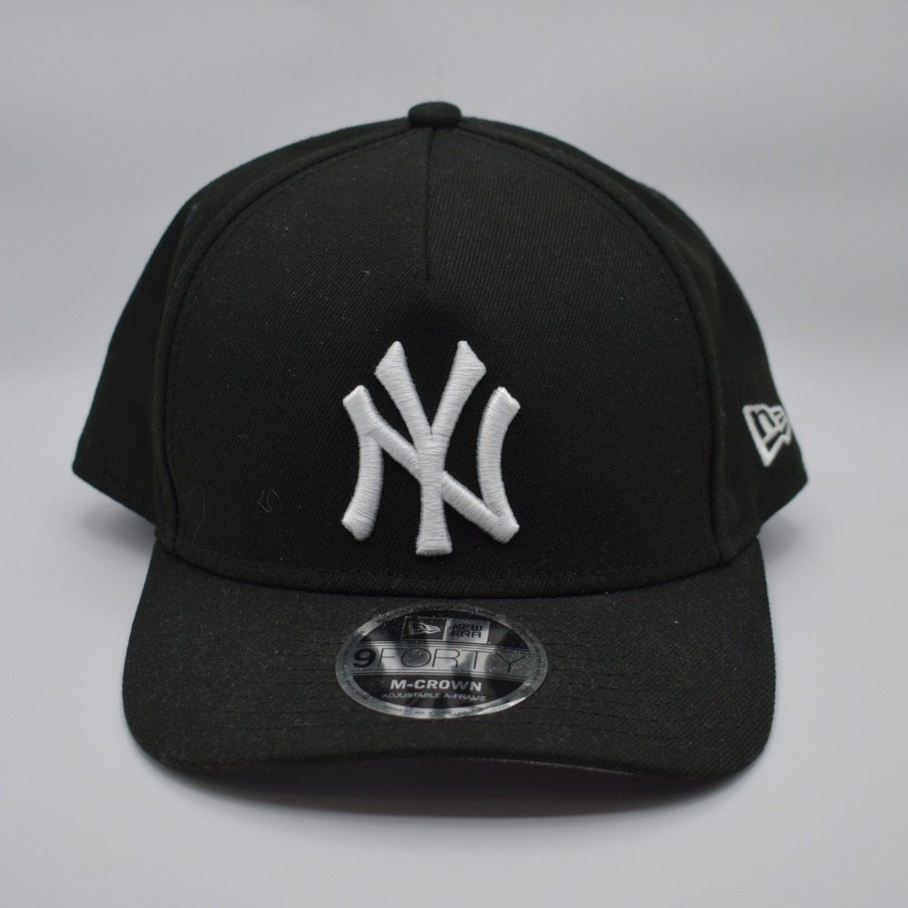 New Era 9FORTY M-Crown A-Frame New York Yankees Snapback Hat MLB Black White NWT